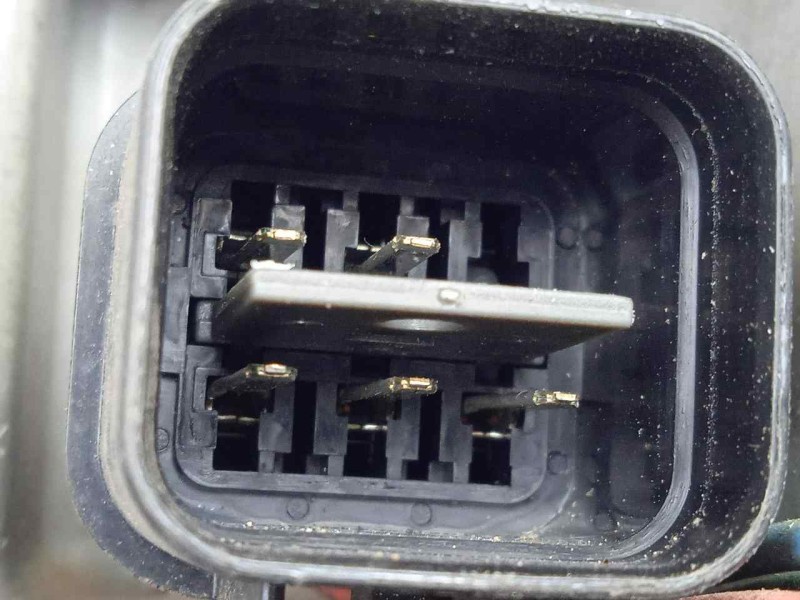 Recambio de faro derecho para kia carnival 2.9 turbodiesel cat referencia OEM IAM SINREFERENCIA 01-06 