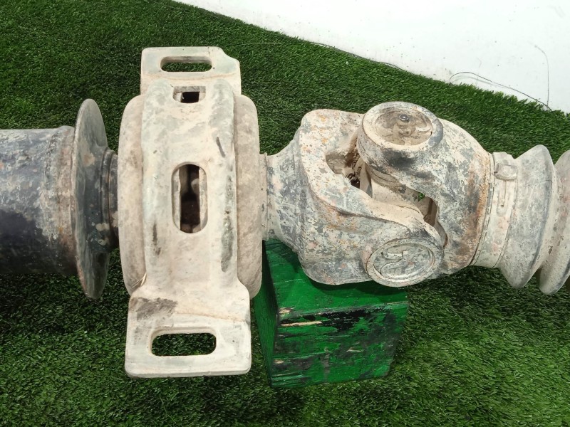 Recambio de transmision central para toyota hilux (kun) referencia OEM IAM 371000KC10C TRASERA - 2.TRAMOS LONGITUD: 1655MM