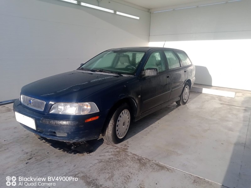 volvo v40 station wagon (645) del año 2000