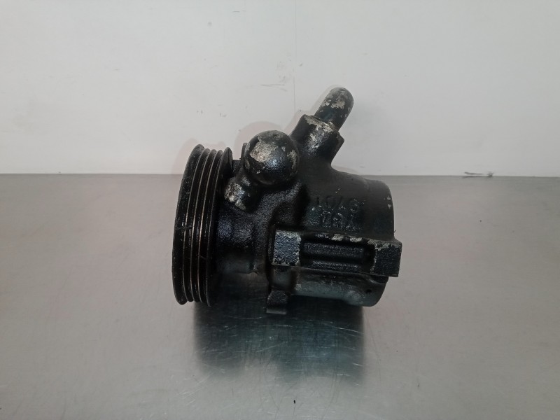 Recambio de bomba servodireccion para peugeot 605 2.1 turbodiesel referencia OEM IAM 7849701  