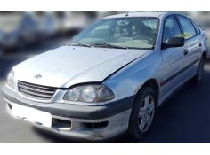 TOYOTA AVENSIS BERLINA (T 22)