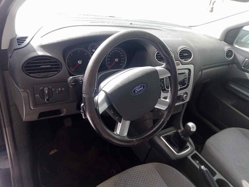 ford focus berlina (cap) del año 2007