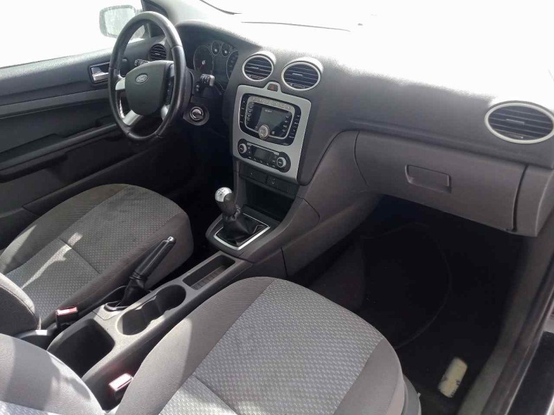 ford focus berlina (cap) del año 2007