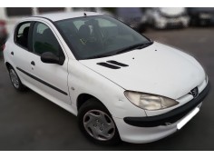 PEUGEOT 206 BERLINA