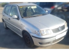 VOLKSWAGEN POLO BERLINA (6N2)