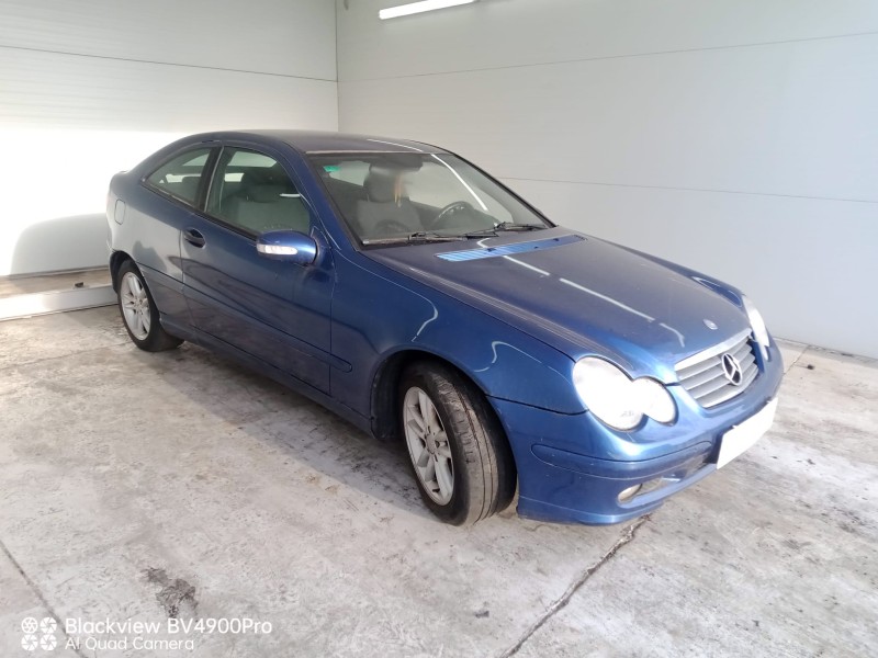 mercedes-benz clase c (w203) del año 2002