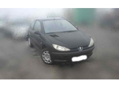 PEUGEOT 206 BERLINA
