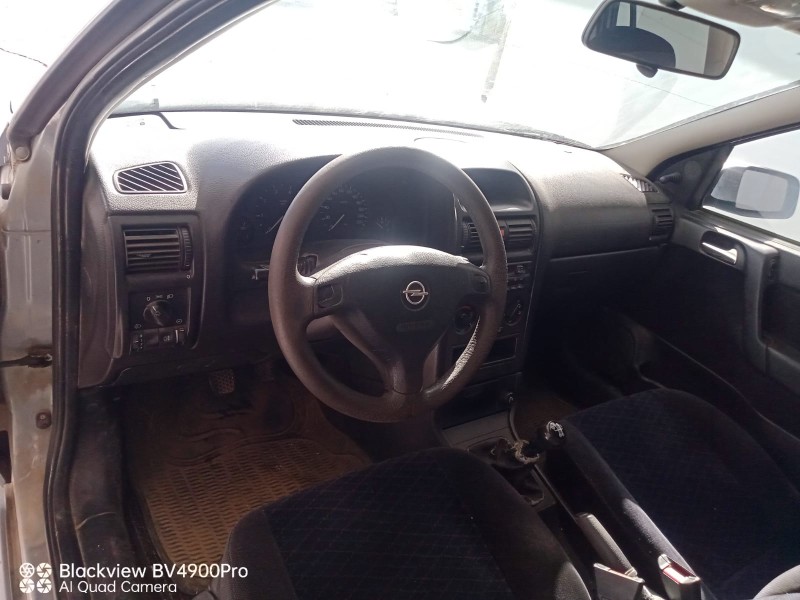opel astra g hatchback (t98) del año 2001