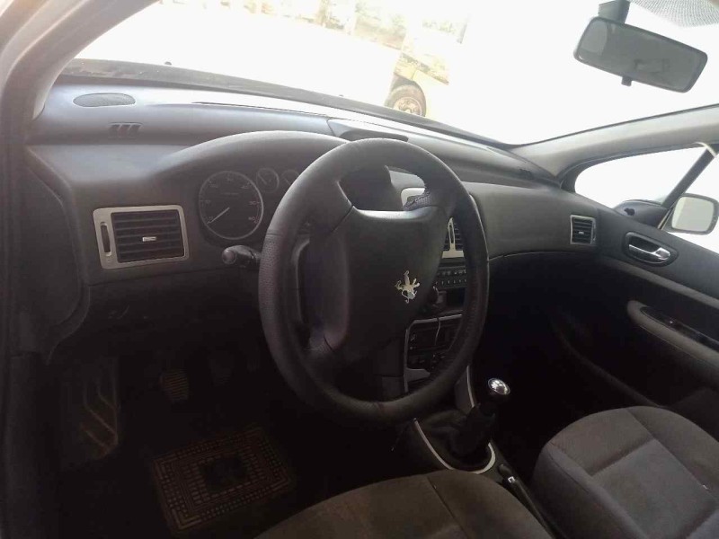 peugeot 307 (3a/c) del año 2004