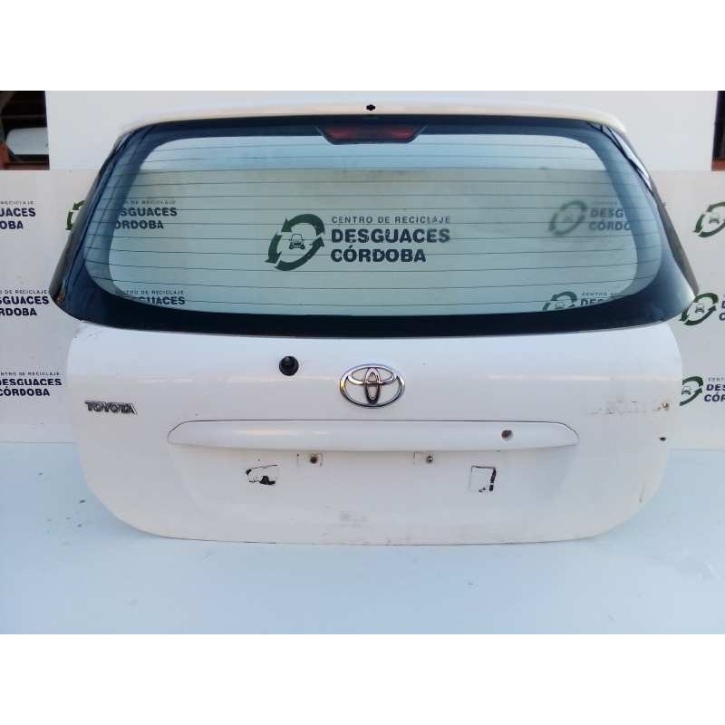 Recambio de porton trasero para toyota corolla (e12) referencia OEM IAM BLANCO 178384 