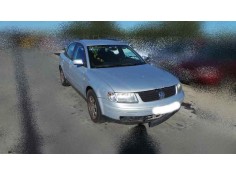 VOLKSWAGEN PASSAT BERLINA (3B2)