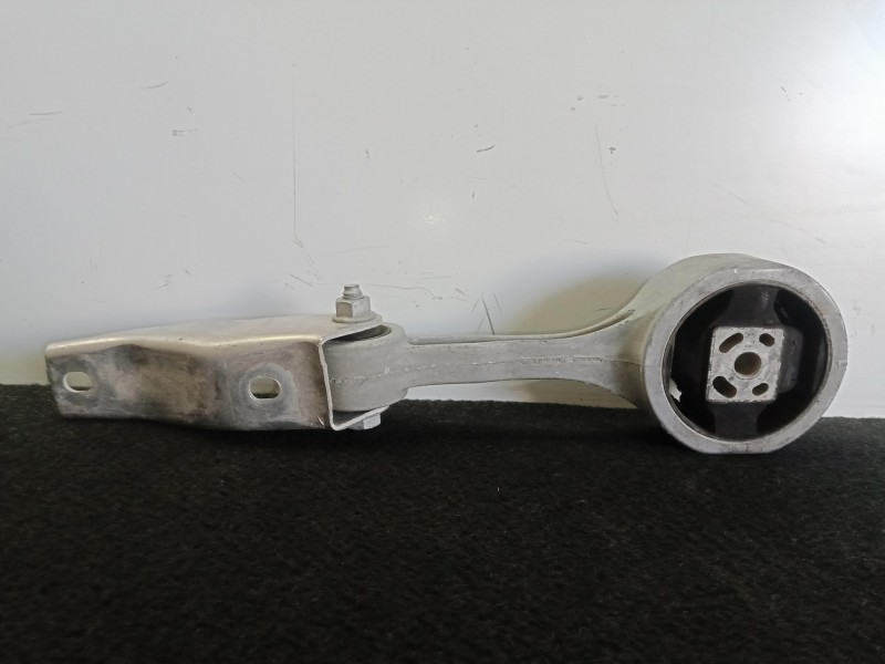 Recambio de soporte motor trasero para volkswagen polo (6c1) 1.2 tsi referencia OEM IAM 6Q0199851AK  