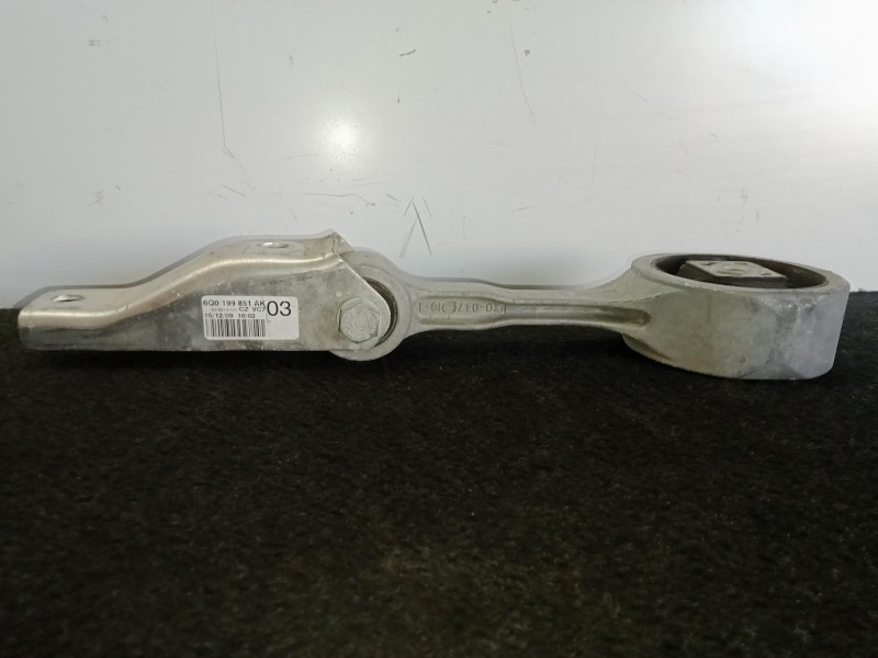 Recambio de soporte motor trasero para volkswagen polo (6c1) 1.2 tsi referencia OEM IAM 6Q0199851AK  