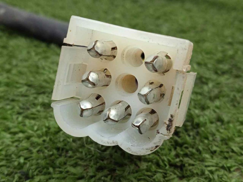 Recambio de mando limpia para bmw serie 3 (e21) 1.6 referencia OEM IAM 1365822  