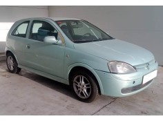 opel corsa c (x01) del año 2001