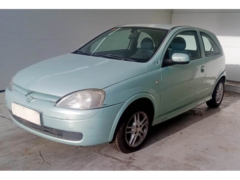 opel corsa c (x01) del año 2001