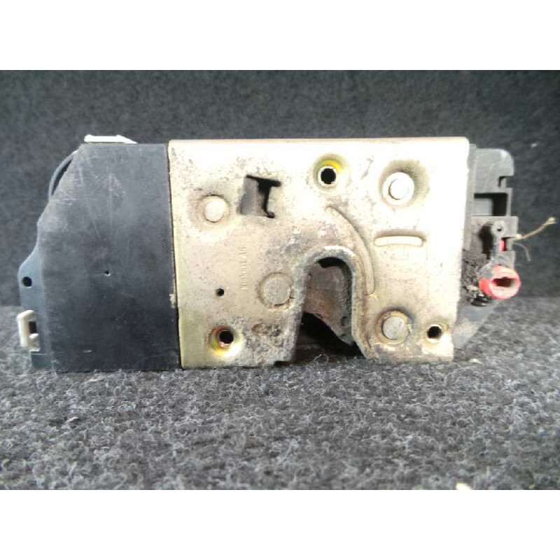 Recambio de cerradura puerta trasera derecha para peugeot 307 (s1) 2.0 hdi fap cat referencia OEM IAM 9138C0  