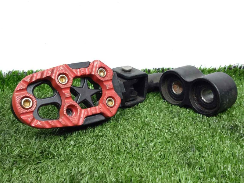 Recambio de estribo para keeway rkv 125 referencia OEM IAM  DELANTERO.IZQUIERDO CON.TARAS