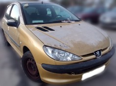 PEUGEOT 206 BERLINA