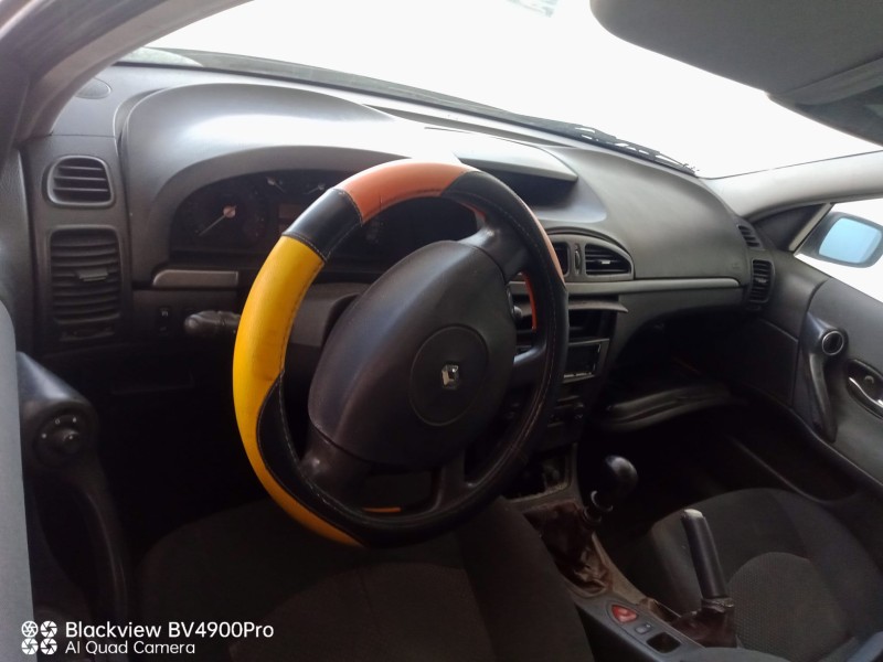 renault laguna ii (bg0) del año 2005