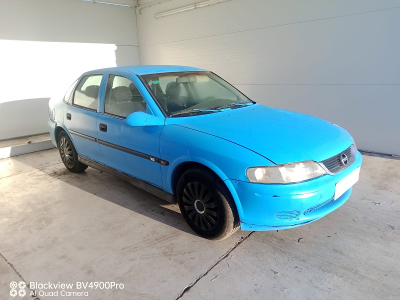 opel vectra b (j96) del año 2001