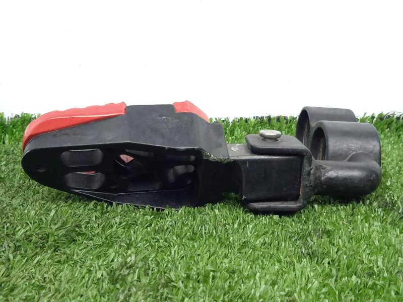 Recambio de estribo para keeway rkv 125 referencia OEM IAM  DELANTERO.DERECHO CON.TARAS
