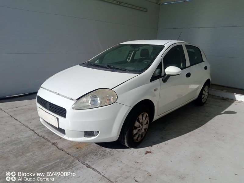 fiat grande punto (199_) del año 2011