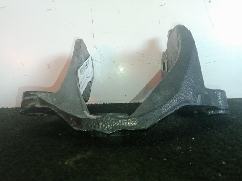 Recambio de soporte motor para mazda cx-7 (er) 2.2 turbodiesel cat referencia OEM IAM EH643908YA  