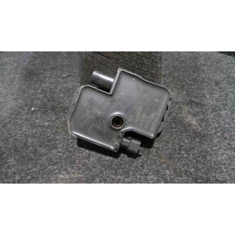 Recambio de bobina encendido para mercedes-benz clase c (w202) berlina referencia OEM IAM A0001587303-0221503012 BOSCH 3.PIN