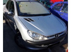 PEUGEOT 206 BERLINA