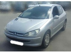 PEUGEOT 206 BERLINA