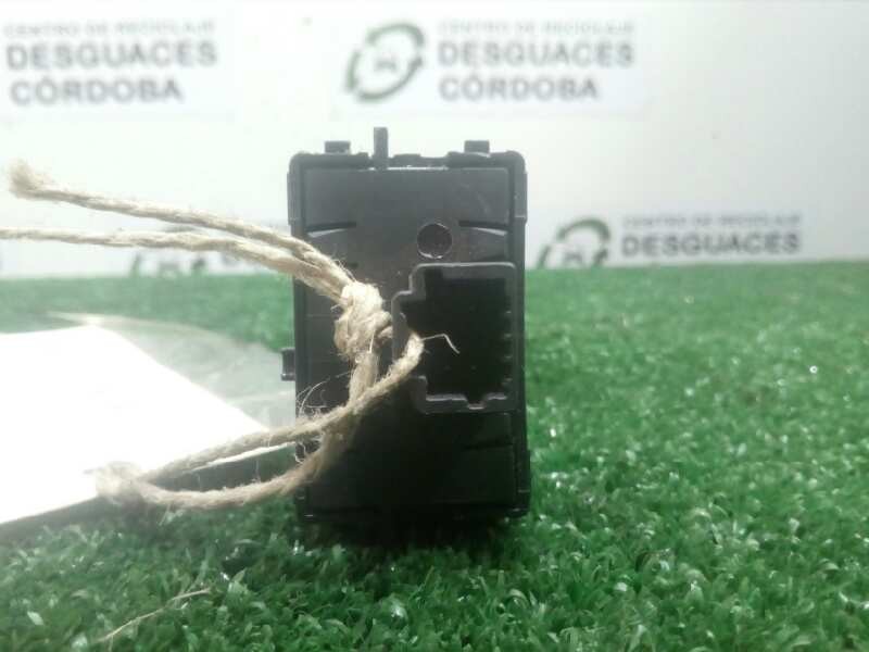 Recambio de interruptor para smart forfour 0.9 turbo cat referencia OEM IAM 251B45997R-A4533400300  