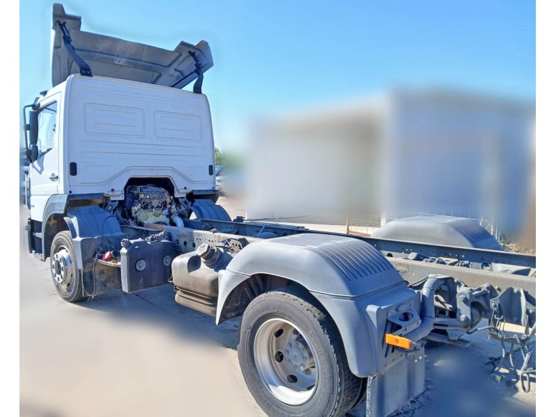 mercedes-benz atego del año 2020