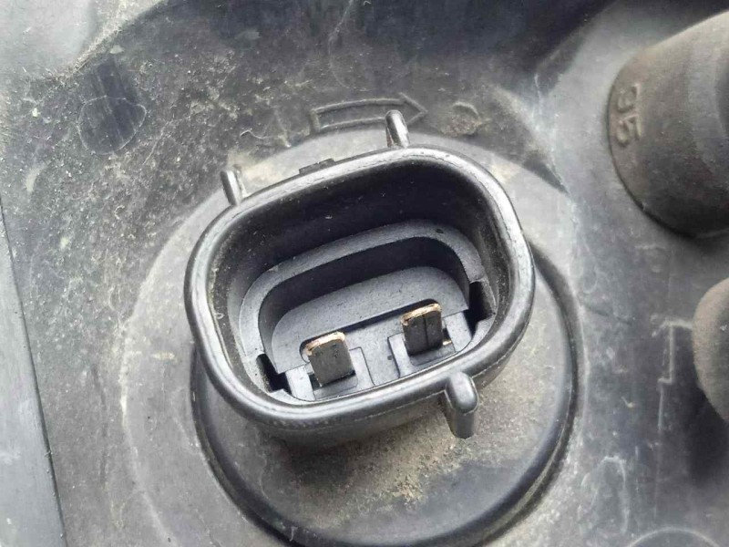 Recambio de faro derecho para mazda 323 berl. f/s (bj) 2.0 turbodiesel referencia OEM IAM SINREFERENCIA 99-01 