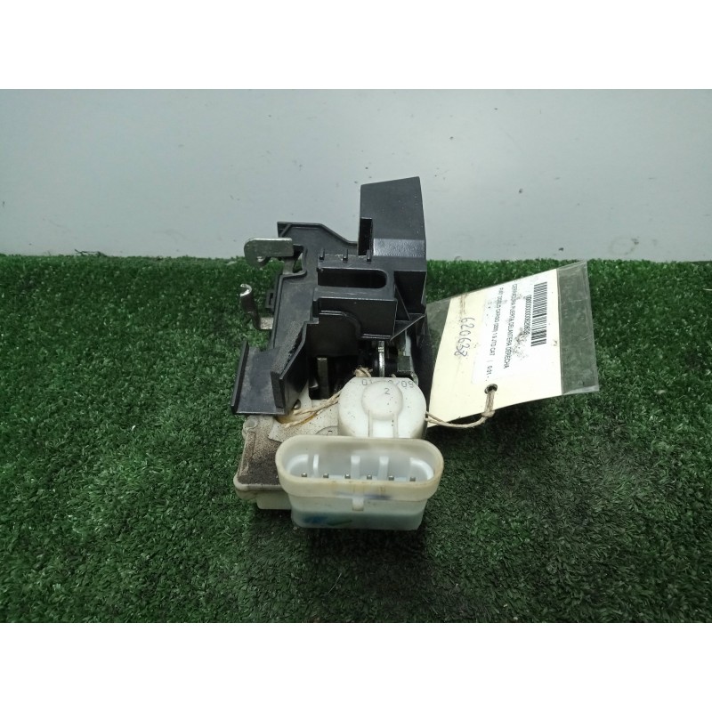 Recambio de cerradura puerta delantera derecha para fiat doblo cargo (223) 1.9 jtd cat referencia OEM IAM SINREFERENCIA 6.PINES 
