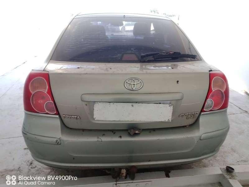 toyota avensis (_t25_) del año 2008