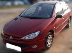 PEUGEOT 206 BERLINA