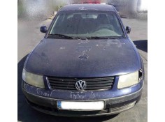 VOLKSWAGEN PASSAT BERLINA (3B2)