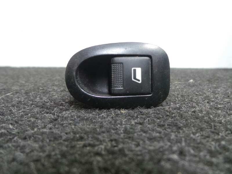 Recambio de mando elevalunas trasero izquierdo para citroën c3 1.4 hdi referencia OEM IAM   7 PINES