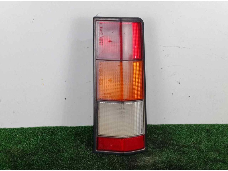 Recambio de piloto trasero derecho para renault rapid/express (f40) 1.4 referencia OEM IAM SINREFERENCIA 85-91 