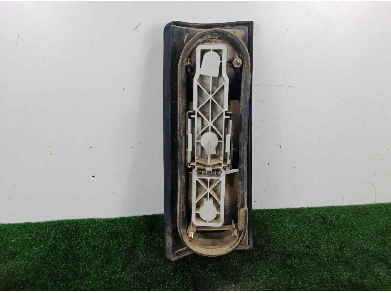 Recambio de piloto trasero derecho para renault rapid/express (f40) 1.4 referencia OEM IAM SINREFERENCIA 85-91 