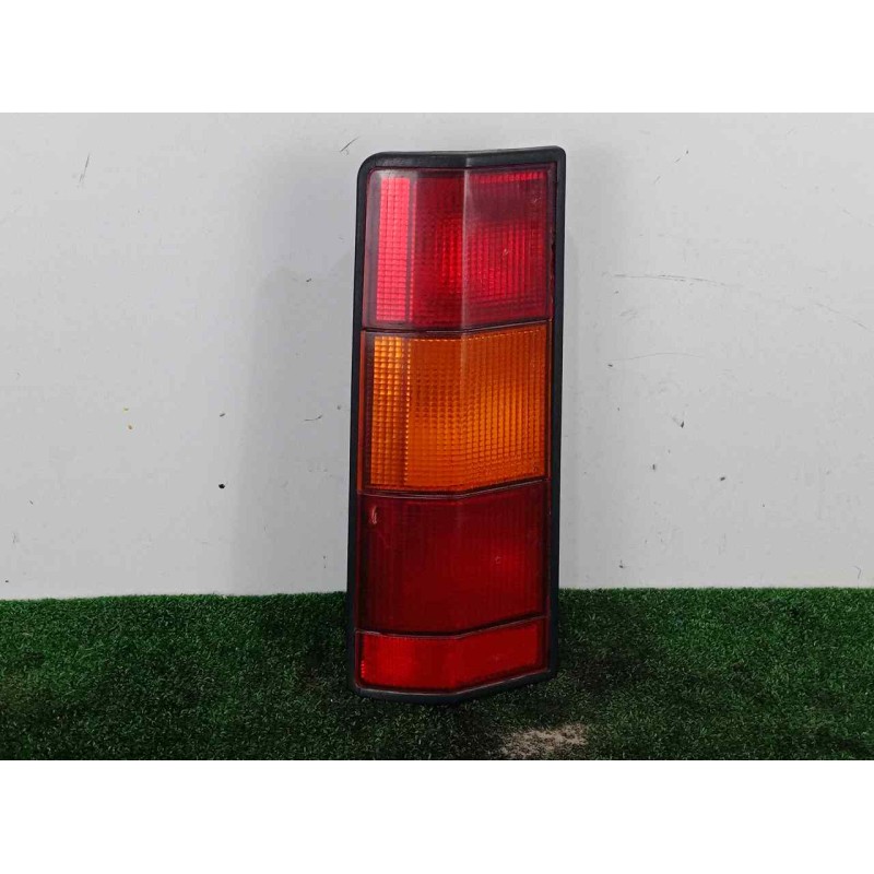 Recambio de piloto trasero izquierdo para renault rapid/express (f40) 1.4 referencia OEM IAM SINREFERENCIA 85-91 