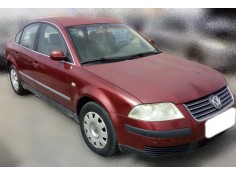 VOLKSWAGEN PASSAT BERLINA (3B3)
