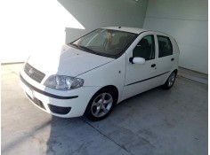 FIAT PUNTO BERLINA (188)