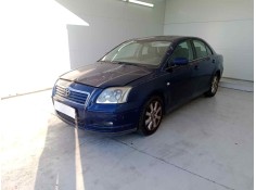 TOYOTA AVENSIS BERLINA (T25)