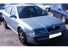 SKODA OCTAVIA BERLINA (1U2)