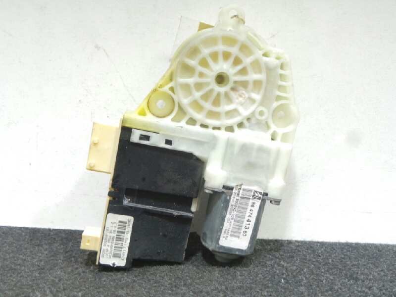 Recambio de motor elevalunas delantero derecho para citroën c4 berlina 1.6 16v hdi referencia OEM IAM 9647441380-980692103-99638
