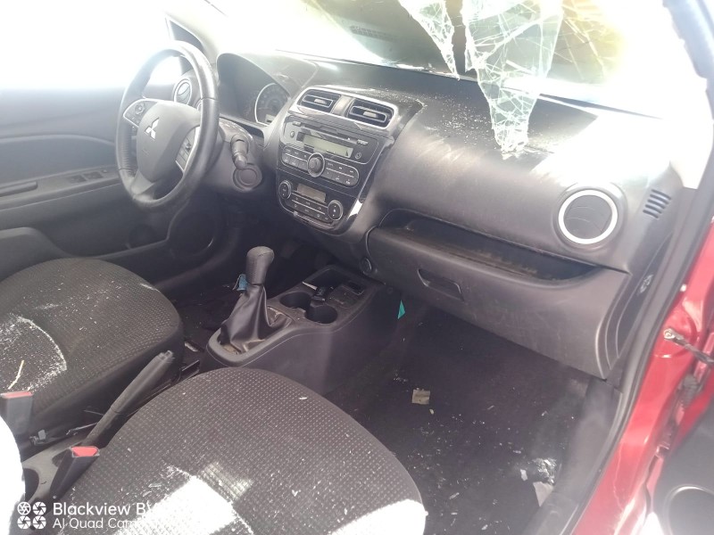 mitsubishi mirage / space star vi hatchback (a0_a) del año 2014