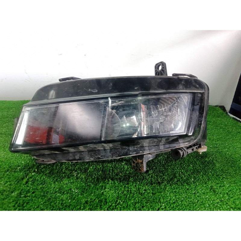 Recambio de faro antiniebla izquierdo para volkswagen golf vii lim. 1.6 tdi dpf referencia OEM IAM 5G0941661D-1ND01122305  