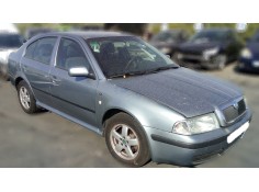 SKODA OCTAVIA BERLINA (1U2)